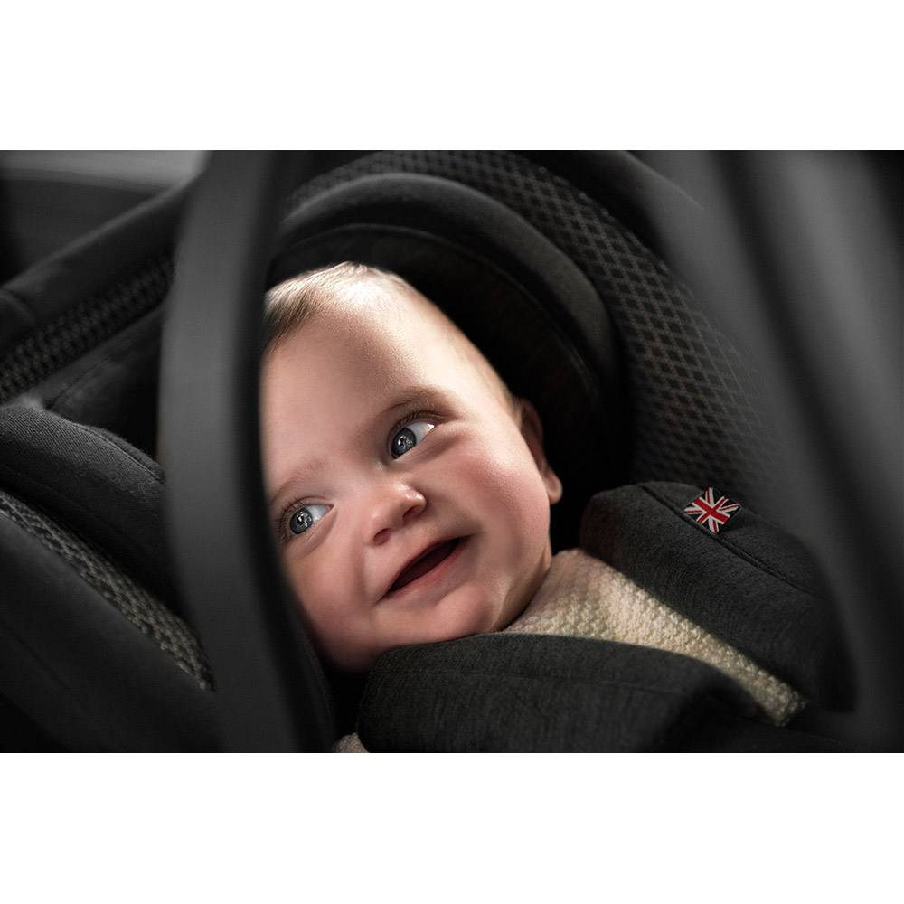 Dream i-Size Infant Carrier / Silver Cross